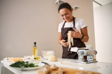 The Best Hand Crank Pasta Maker 