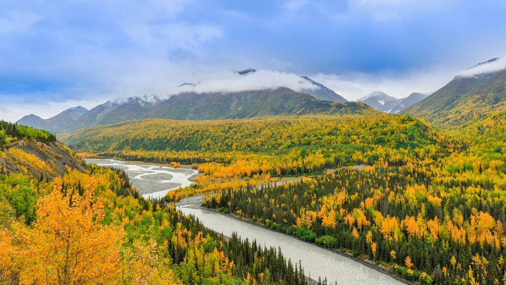 living-off-grid-in-alaska1