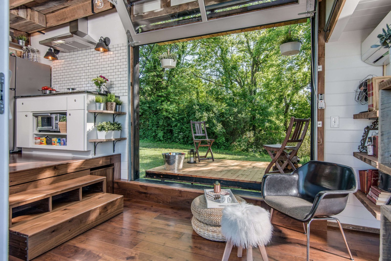 Photo inspiration: Picture Idea: The Alpha Tiny House By Frontier Small Homes