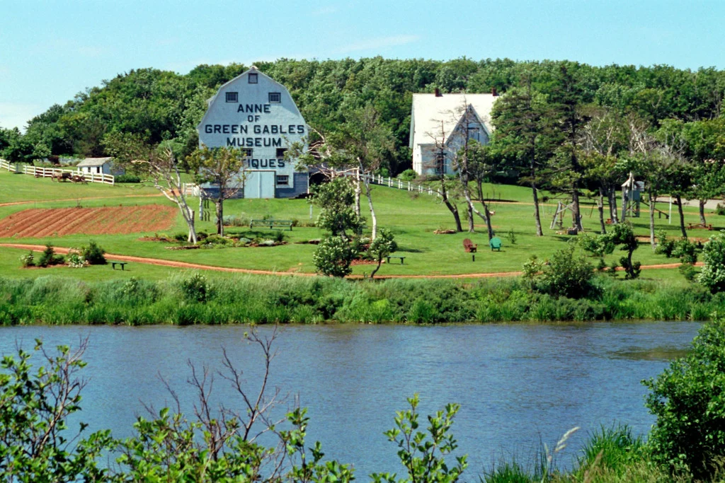 off-grid-living-in-prince-edward-island